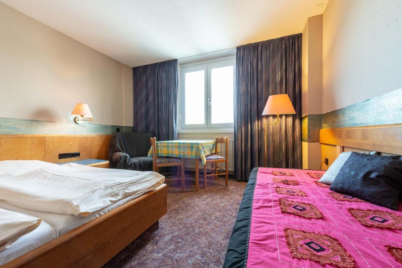 Hotel Enjoyhotel Garni Stuttgart 2*